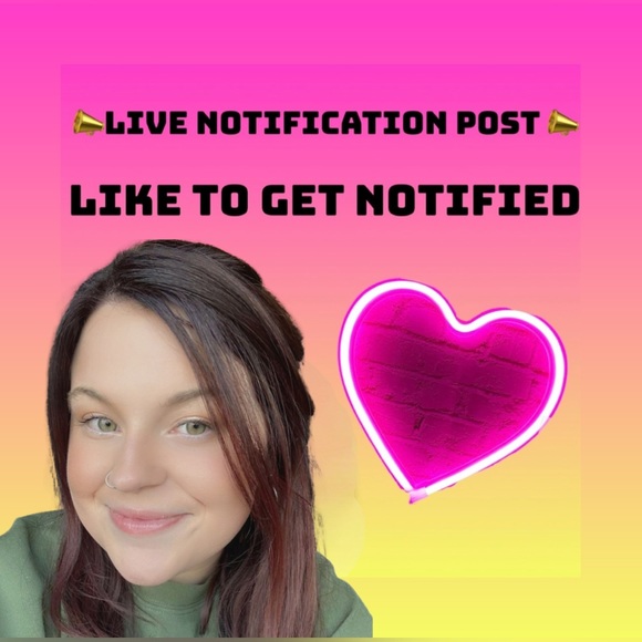 Tops - 💕I’M LIVE💕 Like Listing to Get Notified!